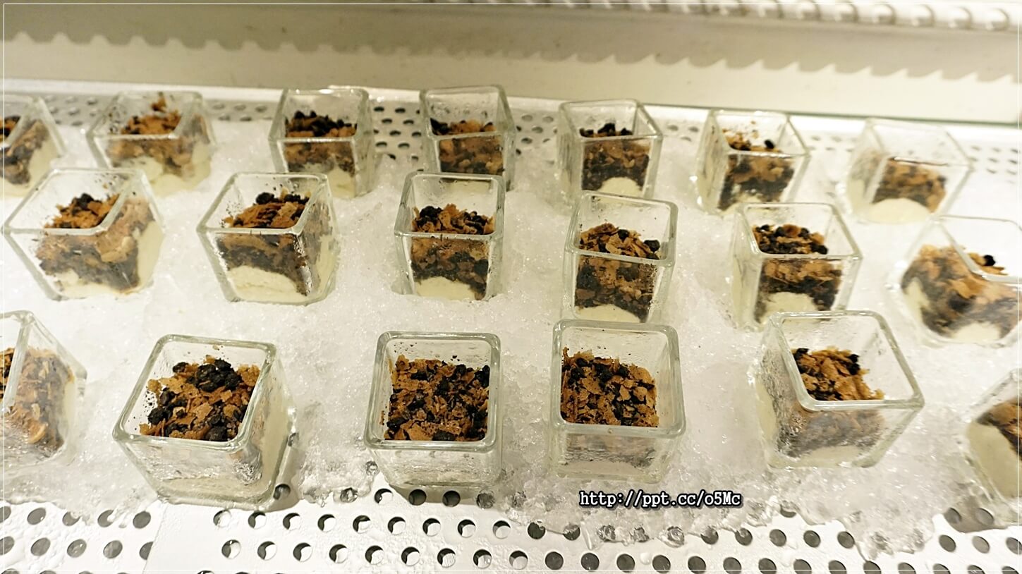 【品花苑】全台最大Buffet自助吃到飽,占地1000多坪,主打大閘蟹吃到飽,滿滿的蟹膏超美味 【品花苑】全台最大Buffet自助吃到飽,占地1000多坪,主打大閘蟹吃到飽,滿滿的蟹膏超美味