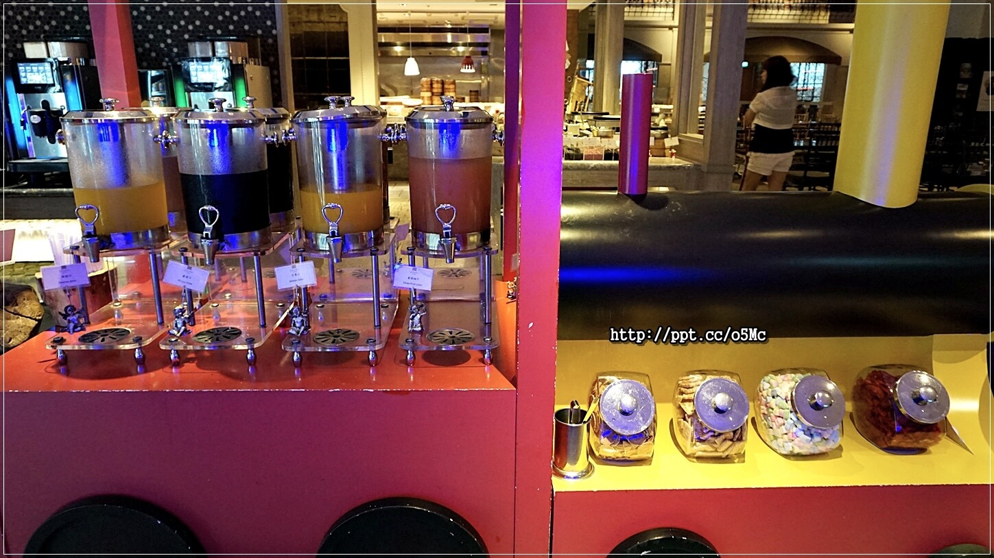 【品花苑】全台最大Buffet自助吃到飽,占地1000多坪,主打大閘蟹吃到飽,滿滿的蟹膏超美味 【品花苑】全台最大Buffet自助吃到飽,占地1000多坪,主打大閘蟹吃到飽,滿滿的蟹膏超美味