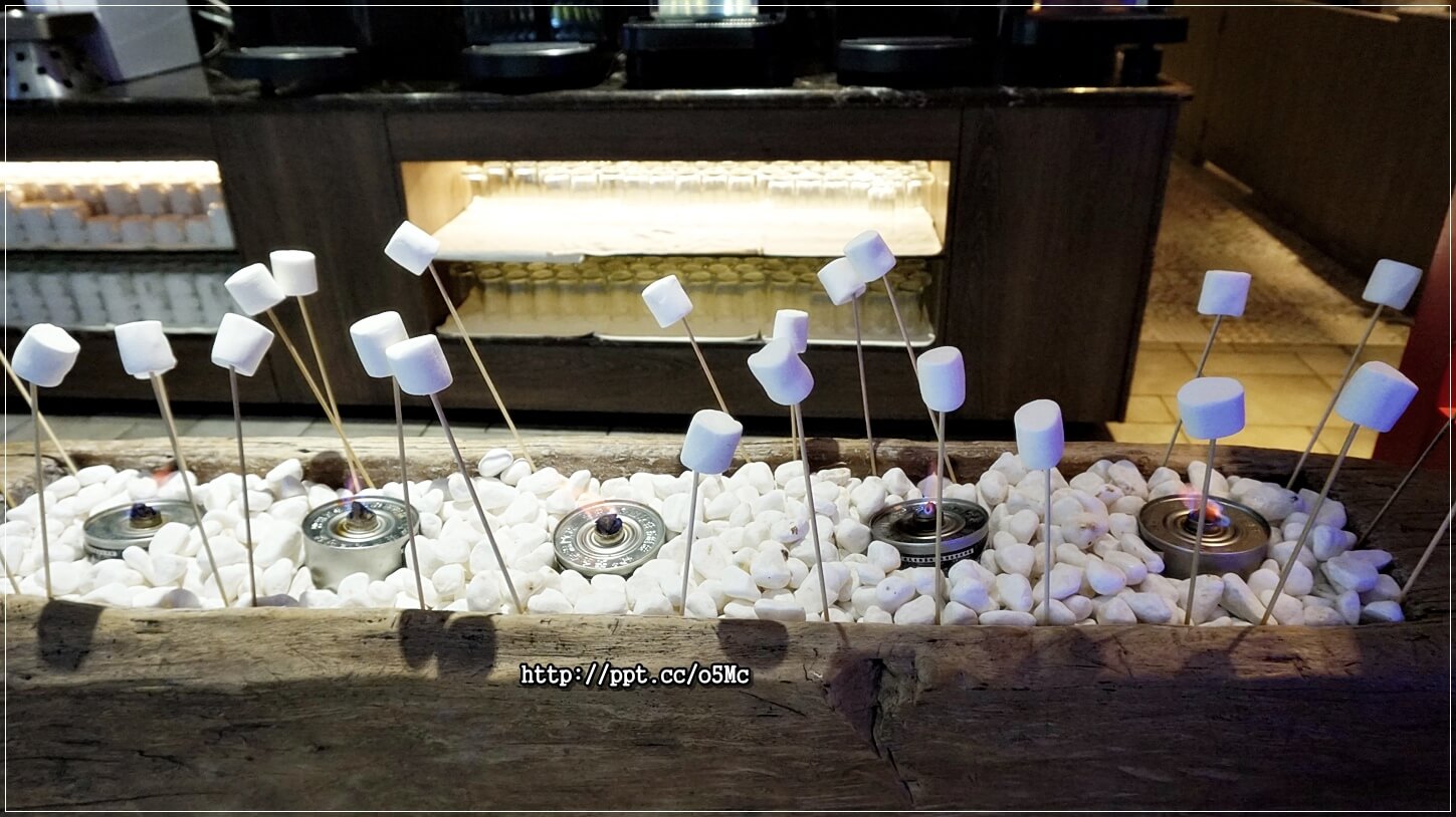 【品花苑】全台最大Buffet自助吃到飽,占地1000多坪,主打大閘蟹吃到飽,滿滿的蟹膏超美味 【品花苑】全台最大Buffet自助吃到飽,占地1000多坪,主打大閘蟹吃到飽,滿滿的蟹膏超美味