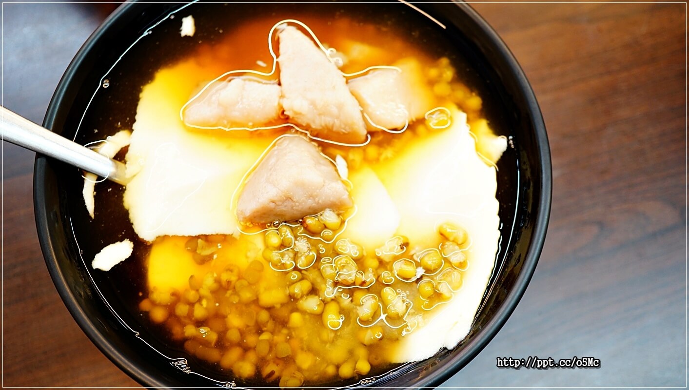 【秋園】捷運七張站刨冰～店家自行煮製，天然健康，不含添加物，紅豆湯 / 燒仙草 / 現泡茶 / 手工豆花，夏季解渴，冬季暖胃的好甜品