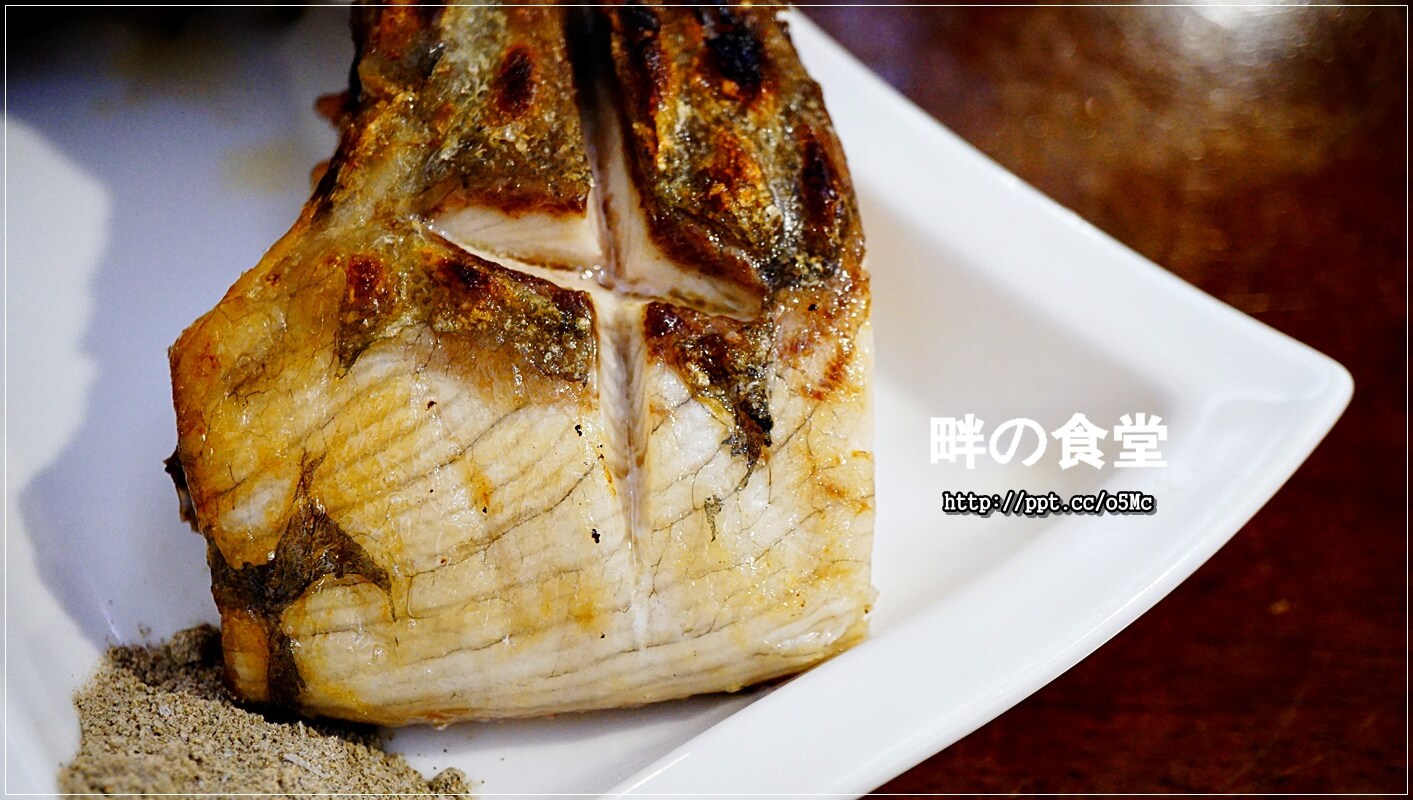【畔の食堂】台北小巨蛋捷運站～ＣＰ值極高的日式料理，物美價廉，深受當地上班族跟學生的喜愛，一碗丼飯讓人回味無窮，滿３００元還可以有外送服務唷