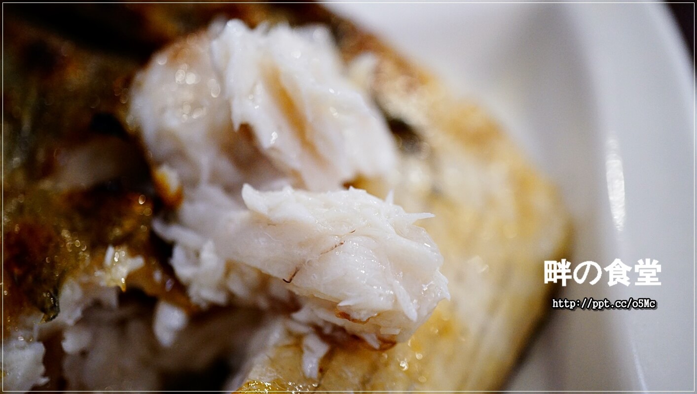 【畔の食堂】台北小巨蛋捷運站～ＣＰ值極高的日式料理，物美價廉，深受當地上班族跟學生的喜愛，一碗丼飯讓人回味無窮，滿３００元還可以有外送服務唷