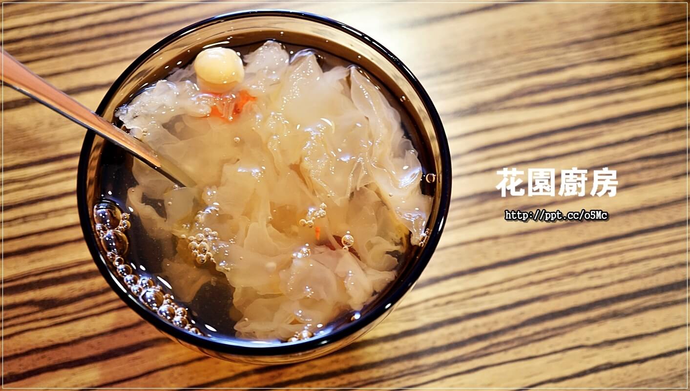 【花園廚房】板橋捷運美食~Prime頂級美國肋眼莎朗牛排,軟嫩鲜甜又多汁,手工甜點,甜而不膩的口感,養生聖品,CP值高,靠林家花園 【花園廚房】板橋捷運美食~Prime頂級美國肋眼莎朗牛排,軟嫩鲜甜又多汁,手工甜點,甜而不膩的口感,養生聖品,CP值高,靠林家花園