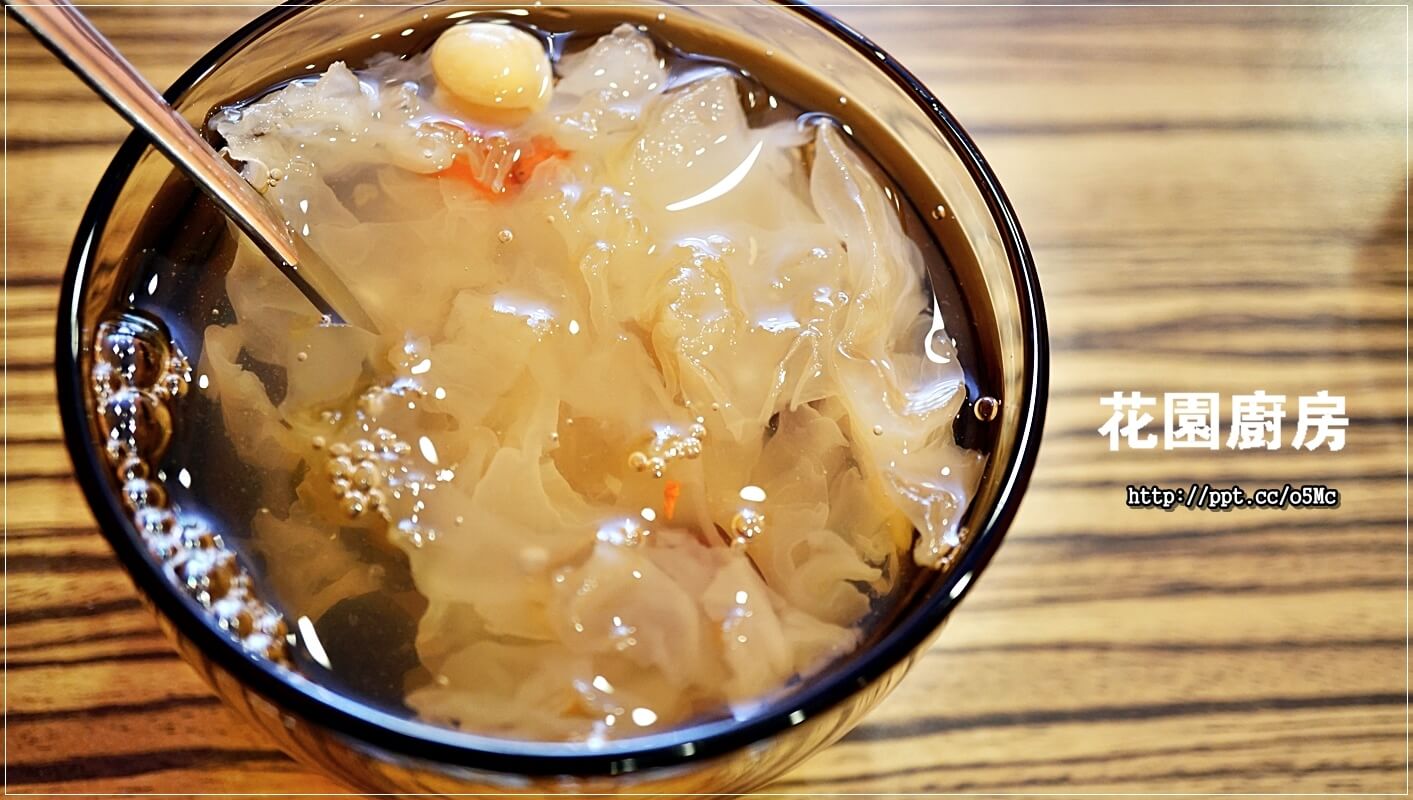 【花園廚房】板橋捷運美食~Prime頂級美國肋眼莎朗牛排,軟嫩鲜甜又多汁,手工甜點,甜而不膩的口感,養生聖品,CP值高,靠林家花園 【花園廚房】板橋捷運美食~Prime頂級美國肋眼莎朗牛排,軟嫩鲜甜又多汁,手工甜點,甜而不膩的口感,養生聖品,CP值高,靠林家花園