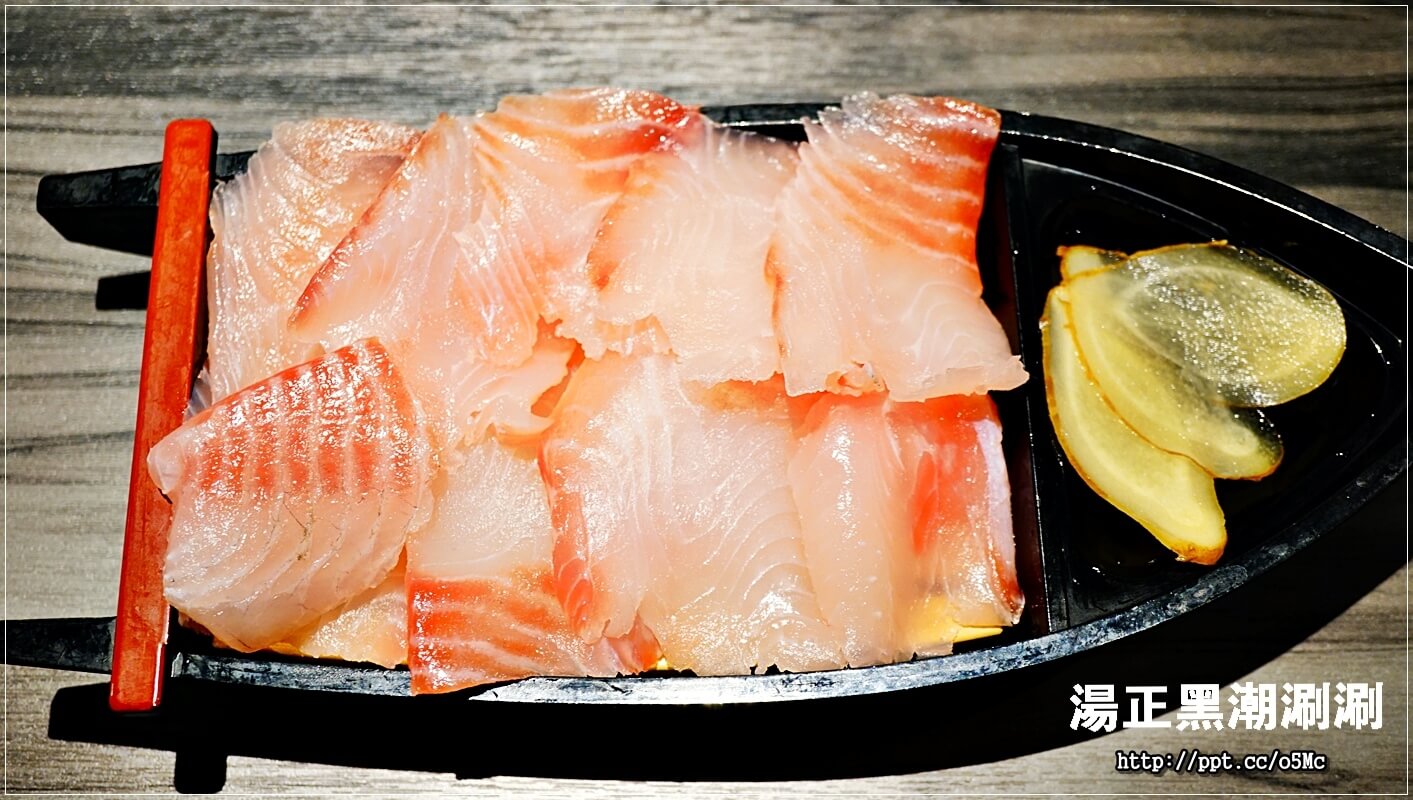 【湯正黑潮涮涮】新莊火鍋~CP值超高,澳洲和牛肉質超鮮嫩,一口吃在嘴裡,滿滿的鮮甜滋味,天使紅蝦超大隻,蝦膏滿滿,一吃成老主顧 【湯正黑潮涮涮】新莊火鍋~CP值超高,澳洲和牛肉質超鮮嫩,一口吃在嘴裡,滿滿的鮮甜滋味,天使紅蝦超大隻,蝦膏滿滿,一吃成老主顧