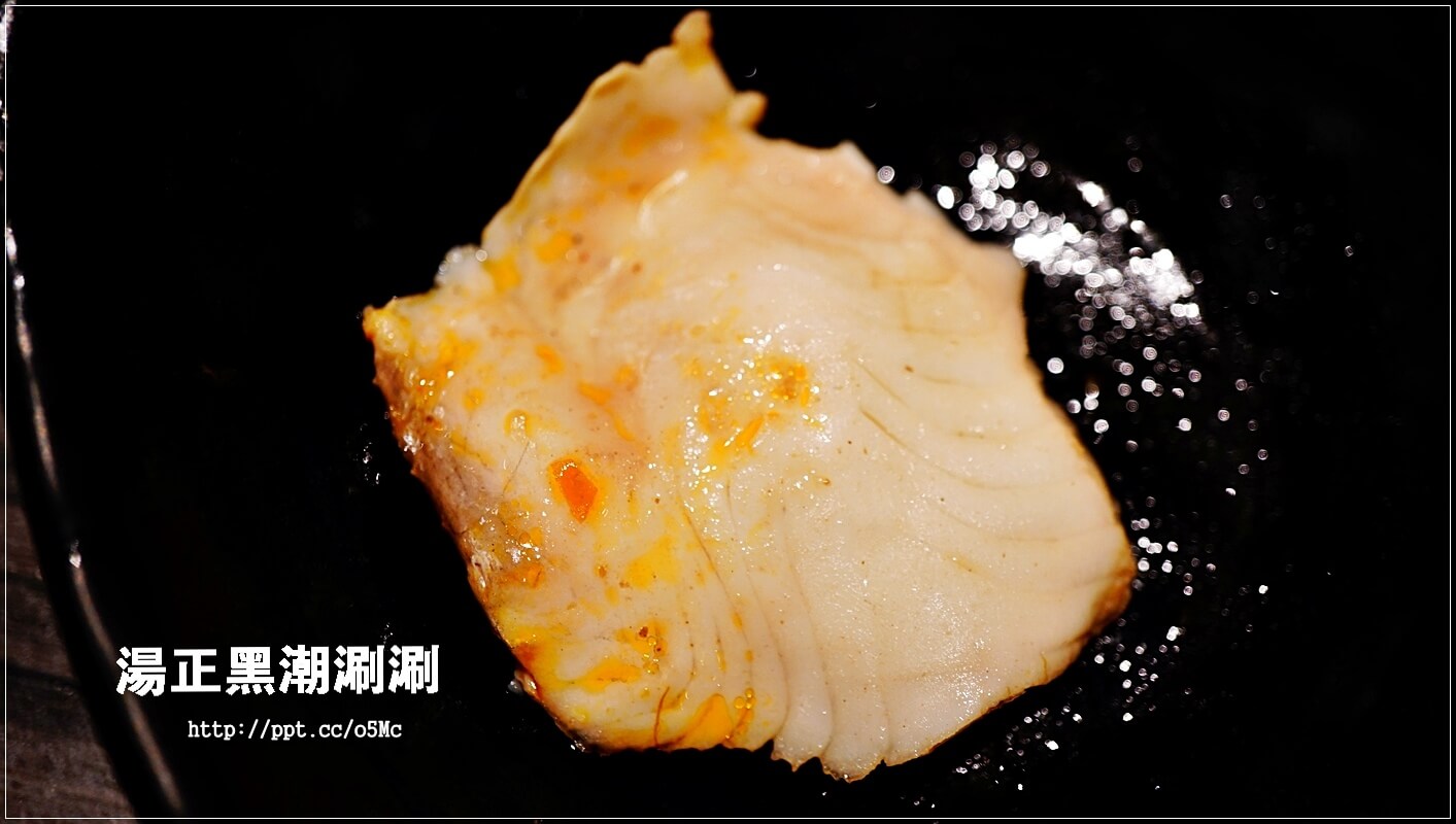 【湯正黑潮涮涮】新莊火鍋~CP值超高,澳洲和牛肉質超鮮嫩,一口吃在嘴裡,滿滿的鮮甜滋味,天使紅蝦超大隻,蝦膏滿滿,一吃成老主顧 【湯正黑潮涮涮】新莊火鍋~CP值超高,澳洲和牛肉質超鮮嫩,一口吃在嘴裡,滿滿的鮮甜滋味,天使紅蝦超大隻,蝦膏滿滿,一吃成老主顧