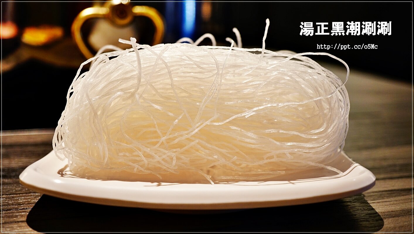 【湯正黑潮涮涮】新莊火鍋~CP值超高,澳洲和牛肉質超鮮嫩,一口吃在嘴裡,滿滿的鮮甜滋味,天使紅蝦超大隻,蝦膏滿滿,一吃成老主顧 【湯正黑潮涮涮】新莊火鍋~CP值超高,澳洲和牛肉質超鮮嫩,一口吃在嘴裡,滿滿的鮮甜滋味,天使紅蝦超大隻,蝦膏滿滿,一吃成老主顧