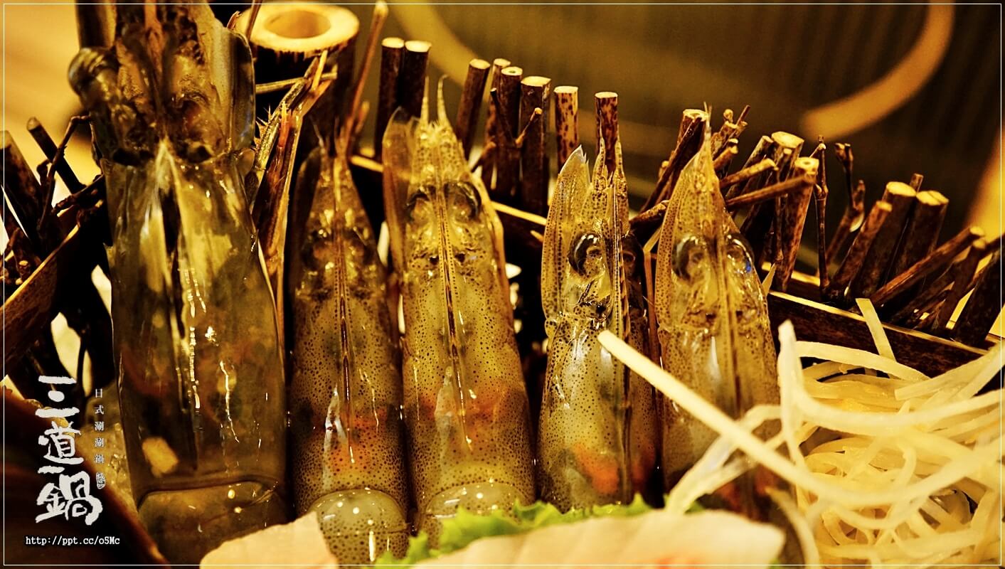 【三道一鍋·杳概念店】國父紀念館站~眾多藝人最愛來的火鍋店,CP值高,湯底堅持不參任何味精或是人工粉末香料,讓消費者吃的安心,吃的健康 【三道一鍋·杳概念店】國父紀念館站~眾多藝人最愛來的火鍋店,CP值高,湯底堅持不參任何味精或是人工粉末香料,讓消費者吃的安心,吃的健康