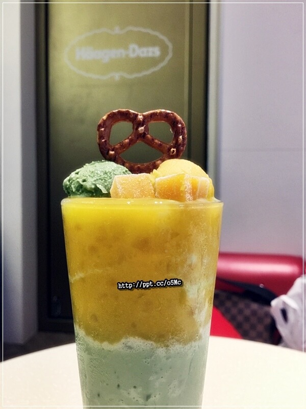 【Haggen Dazs】七張捷運站~炎炎夏天就是要吃冰,超濃郁漸層芒雪抹茶,不用飛去日本也吃的到,期間限定母親蛋糕有優惠唷!! 【Haggen Dazs】七張捷運站~炎炎夏天就是要吃冰,超濃郁漸層芒雪抹茶,不用飛去日本也吃的到,期間限定母親蛋糕有優惠唷!!