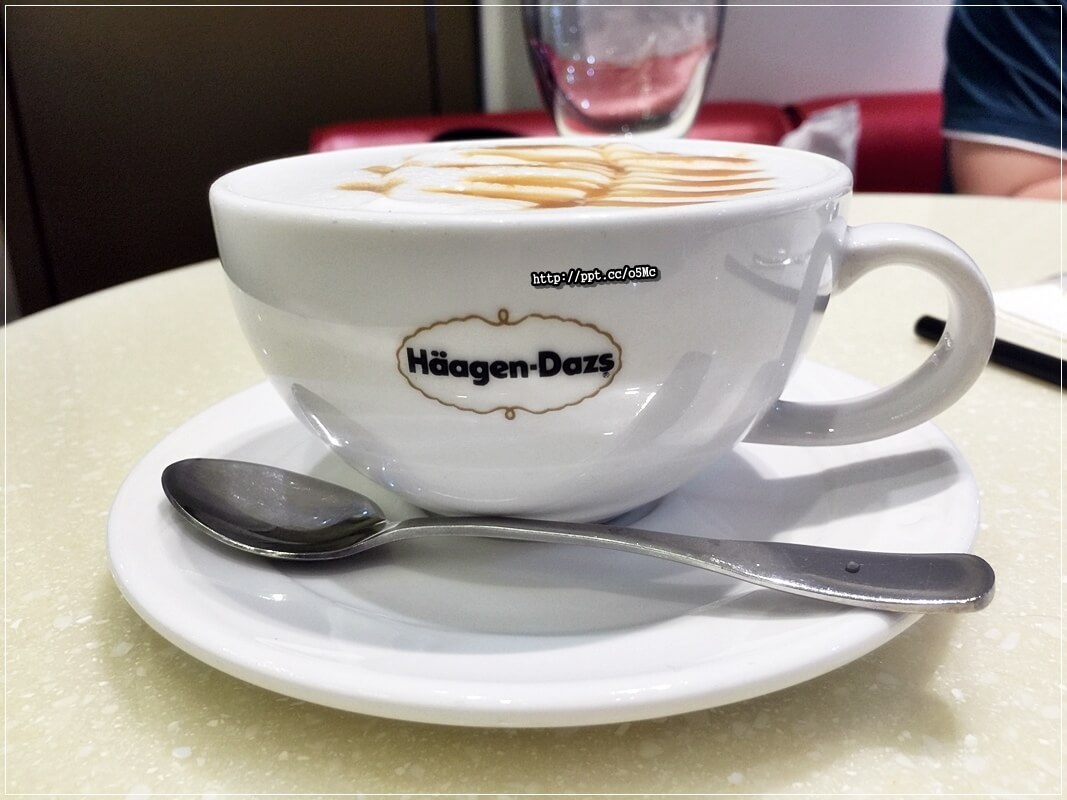 【Haggen Dazs】七張捷運站~炎炎夏天就是要吃冰,超濃郁漸層芒雪抹茶,不用飛去日本也吃的到,期間限定母親蛋糕有優惠唷!! 【Haggen Dazs】七張捷運站~炎炎夏天就是要吃冰,超濃郁漸層芒雪抹茶,不用飛去日本也吃的到,期間限定母親蛋糕有優惠唷!!