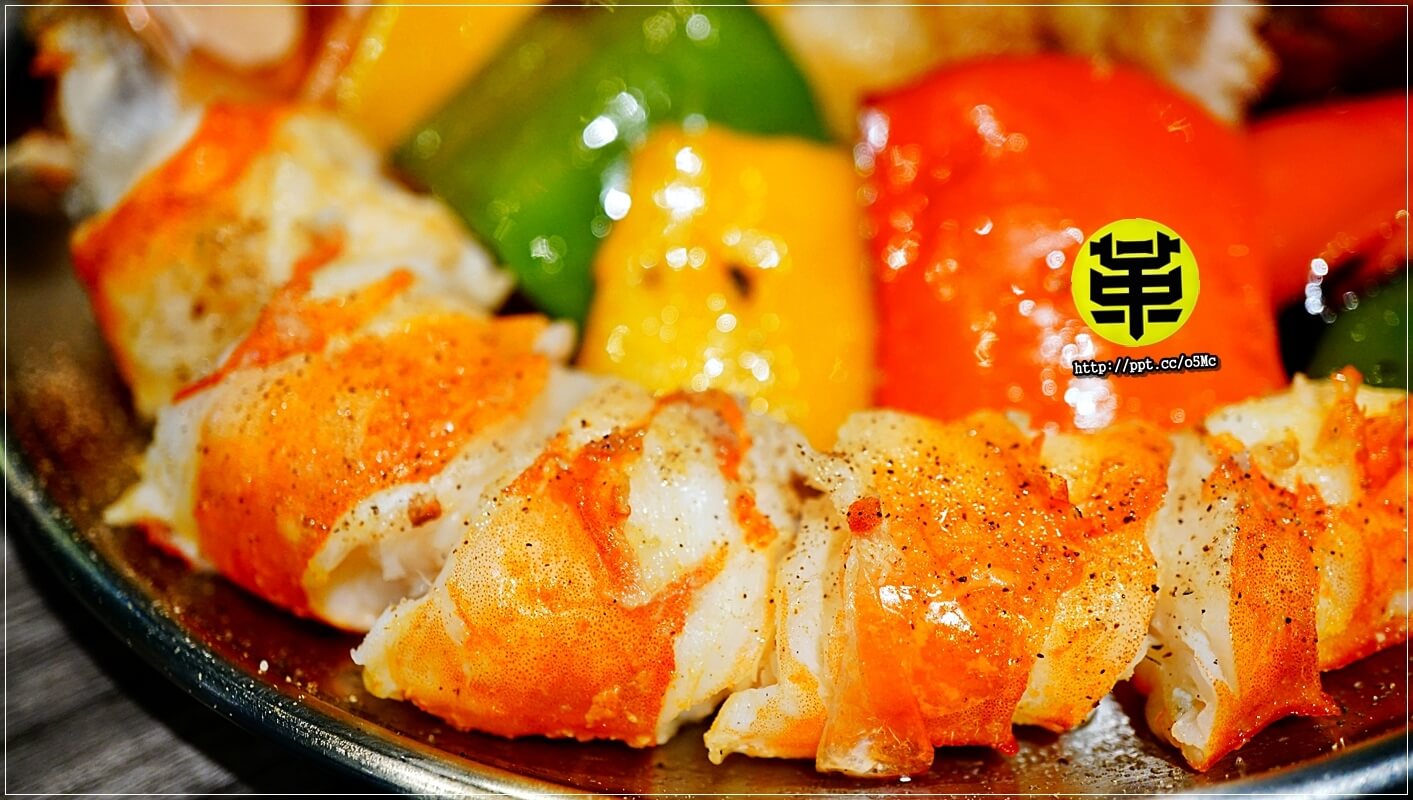  【革命家】忠孝敦化站～無煙燒肉，特製的鐵箱，讓妳不會一身臭油煙味，ＣＰ值高的燒肉店，創意新吃法，大口吃肉，大口喝酒，聚餐的好選擇