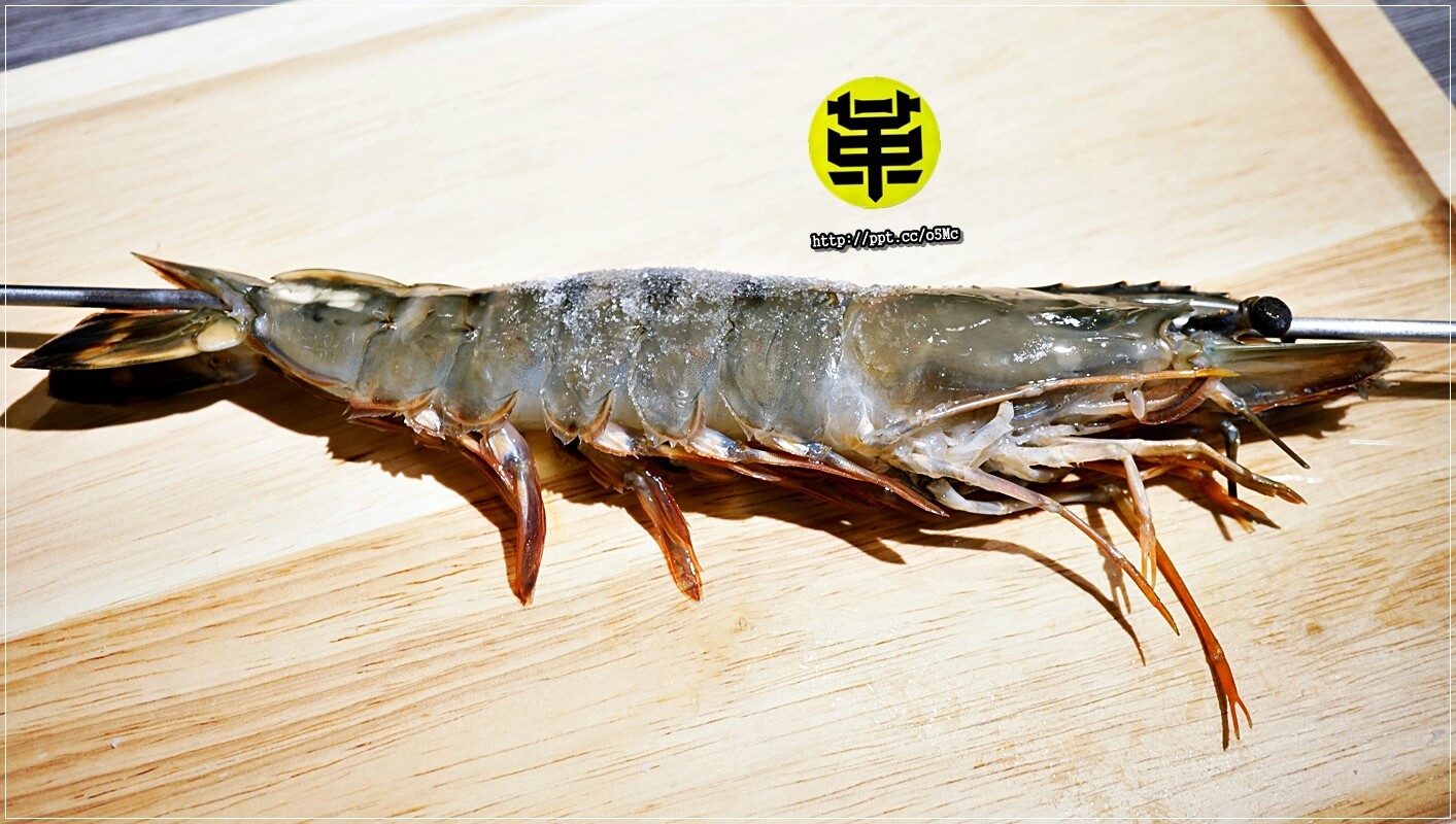  【革命家】忠孝敦化站～無煙燒肉，特製的鐵箱，讓妳不會一身臭油煙味，ＣＰ值高的燒肉店，創意新吃法，大口吃肉，大口喝酒，聚餐的好選擇