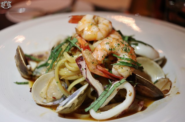 【台北大安.國父紀念館站】Playhouse 家傢酒餐酒館-酒香入菜 東區餐酒館 【台北大安.國父紀念館站】Playhouse 家傢酒餐酒館-酒香入菜 東區餐酒館