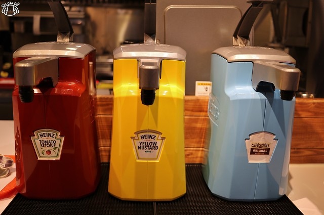 【台北大安.忠孝敦化站】CaliBurger(忠孝店)-東區美式餐廳 蔬食酪梨雞肉漢 【台北大安.忠孝敦化站】CaliBurger(忠孝店)-東區美式餐廳 蔬食酪梨雞肉漢