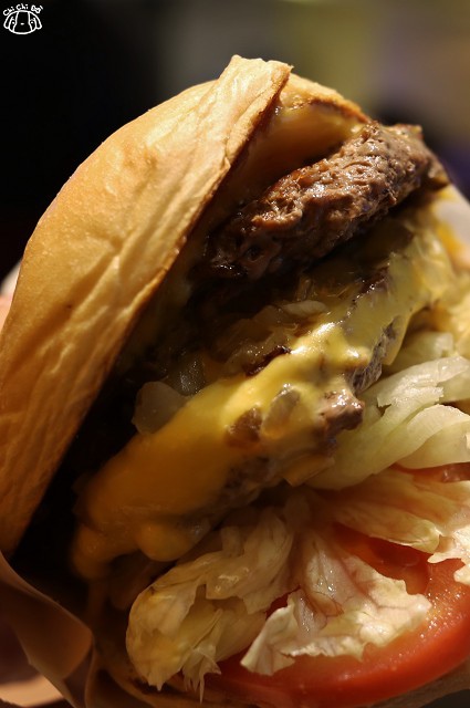 【台北大安.忠孝敦化站】CaliBurger(忠孝店)-東區美式餐廳 蔬食酪梨雞肉漢 【台北大安.忠孝敦化站】CaliBurger(忠孝店)-東區美式餐廳 蔬食酪梨雞肉漢