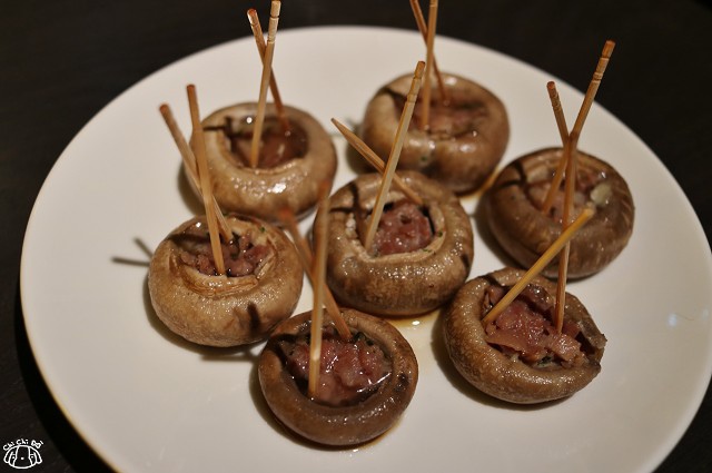 【台北中山．南京復興站】PURO PURO 西班牙傳統海鮮料理餐廳-西班牙TAPAS．調酒．餐酒館