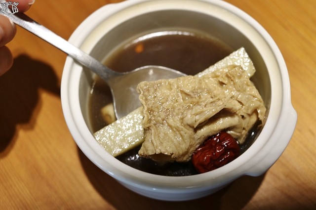 【台南安平區】食蔬茶齋 新潮蔬果餐-創意蔬食新概念 素食養生火鍋．茶飲