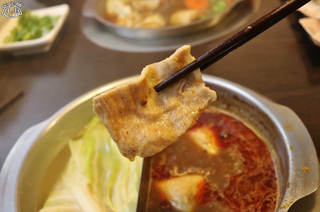 【台北信義．永春站】柳村一品鍋（永春店）-松山麻辣鴛鴦火鍋．海陸大餐