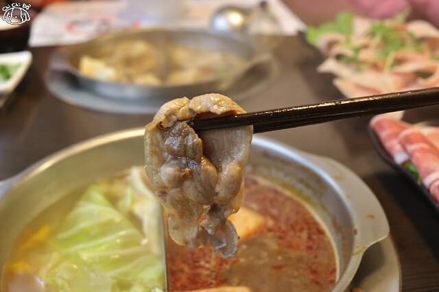 【台北信義．永春站】柳村一品鍋（永春店）-松山麻辣鴛鴦火鍋．海陸大餐