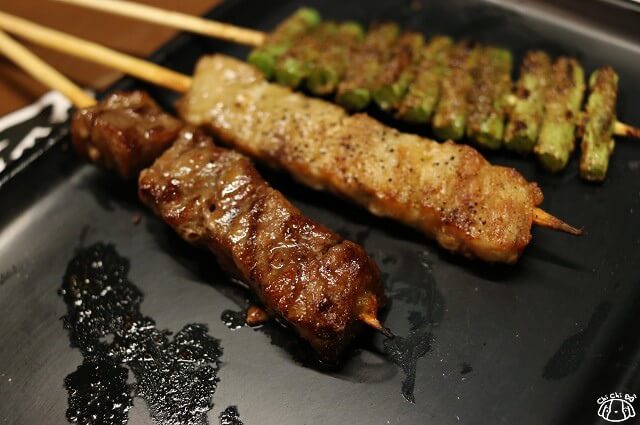 【台北大安．信義安和站】焦糖楓日式無烟撒粉串燒（通化店）-通化夜市小吃．燒烤
