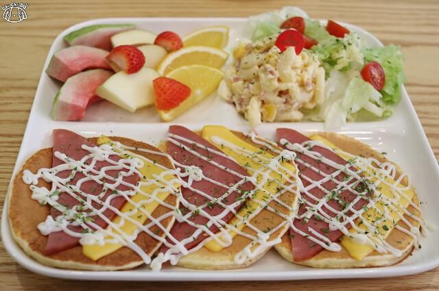 【台南中西區】A WEEK Pancake & coffee-美味煎鬆餅．早午餐約會推薦