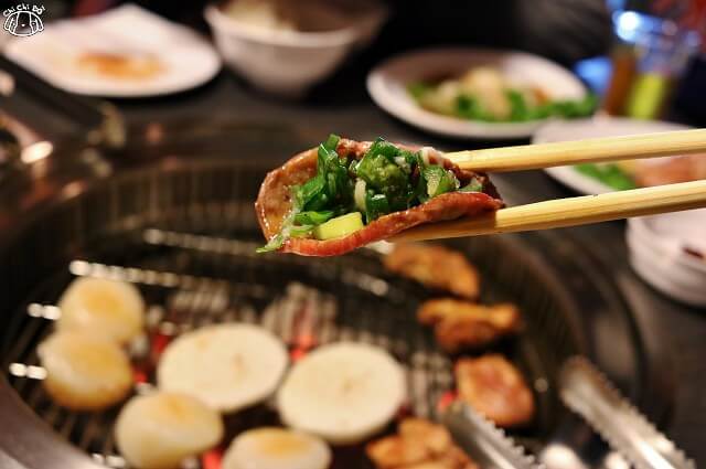 【台北中山.行天宮站】燒肉燒(民生店)-日式炭火燒肉.燒烤推薦 【台北中山.行天宮站】燒肉燒(民生店)-日式炭火燒肉.燒烤推薦
