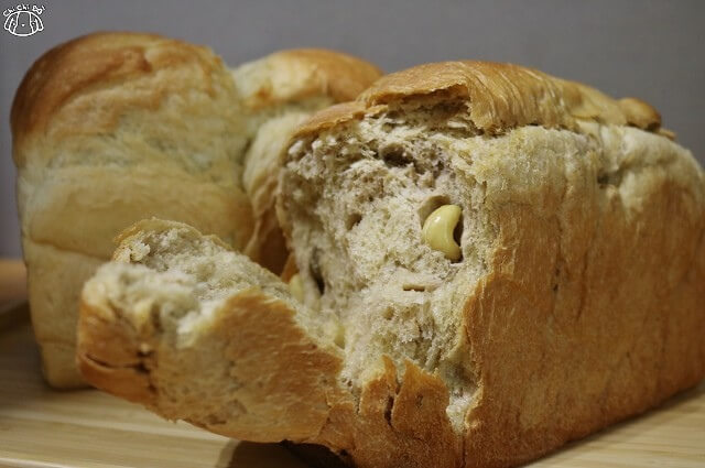 【台南中西區】五吉堂麵包店-巷弄飄香 排隊超夯麵包．吐司