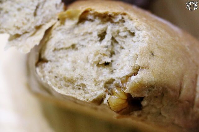 【台南中西區】五吉堂麵包店-巷弄飄香 排隊超夯麵包．吐司