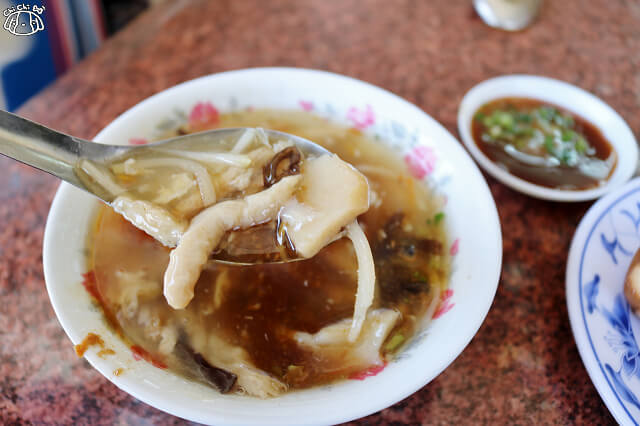 【宜蘭美食】松興小吃部-礁溪小吃．在地人的小麵攤．便宜麻醬麵
