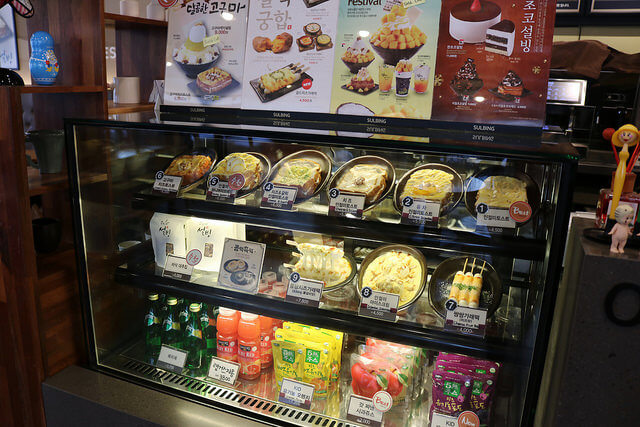 【韓國美食】​首爾 雪冰설빙(明洞2號店)-明洞甜點．下午茶．草莓雪冰