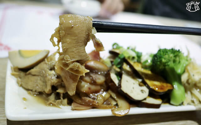 【台北美食】北芳園精緻牛肉麵-『市政府站』台北牛肉麵 【台北美食】北芳園精緻牛肉麵-『市政府站』台北牛肉麵