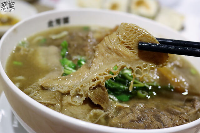 【台北美食】北芳園精緻牛肉麵-『市政府站』台北牛肉麵 【台北美食】北芳園精緻牛肉麵-『市政府站』台北牛肉麵