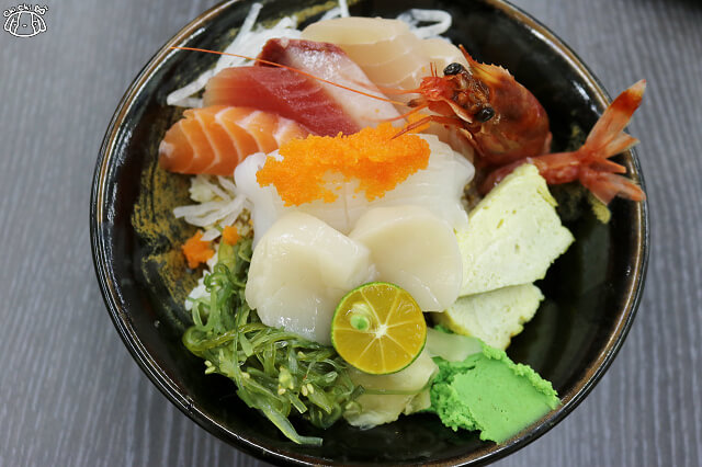 【台北美食】漁來生魚片-『港墘站』內湖日式料理．內科平價生魚片