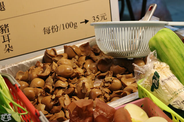 【台北美食】蛋白滷味-『台北橋站』三重三和夜市 滷味小吃推薦