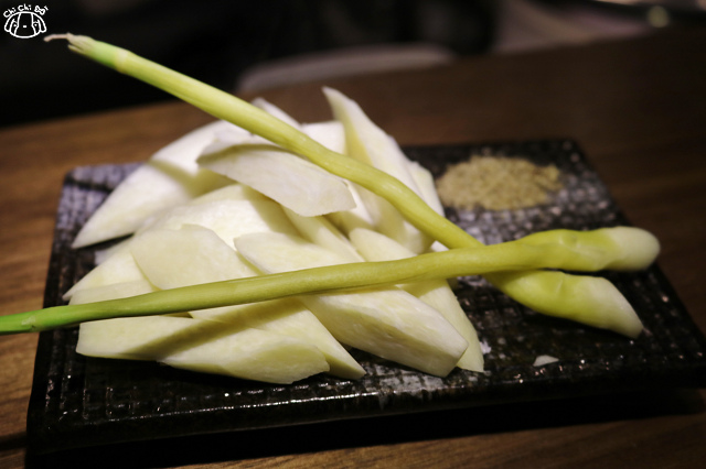 【台北美食】木屐串燒-『忠孝敦化站』東區市民大道居酒屋．日式料理．串燒推薦