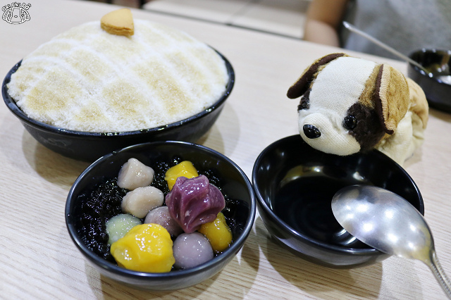 【台北美食】寶島菠蘿團(臺北光復店)-『國父紀念館站』東區夏日剉冰推薦．古早味炒焦糖菠蘿冰