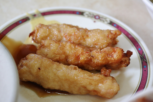 【台北美食】金仙魚丸(永樂市場)-迪化街美食．家鄉味小吃．蝦捲滷肉飯便當推薦
