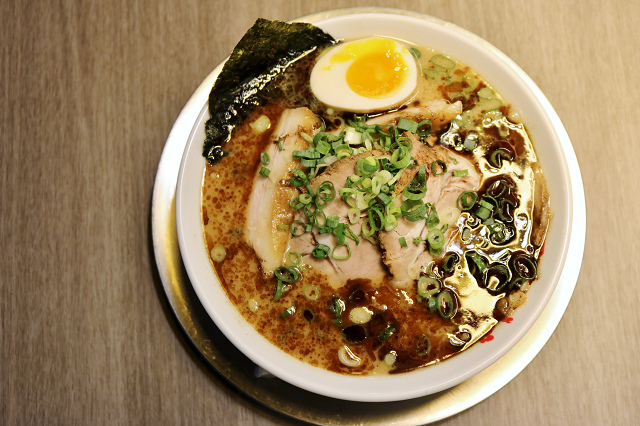 【台北美食】玩笑亭 Nantsuttei-『忠孝敦化站』東區日式拉麵.料理東西軍優勝拉麵 【台北美食】玩笑亭 Nantsuttei-『忠孝敦化站』東區日式拉麵.料理東西軍優勝拉麵