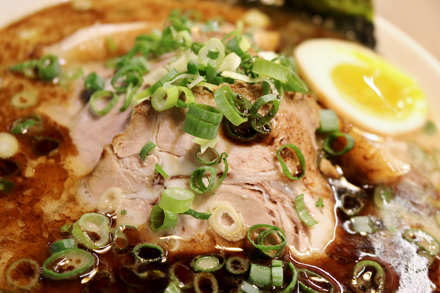 【台北美食】玩笑亭 Nantsuttei-『忠孝敦化站』東區日式拉麵.料理東西軍優勝拉麵 【台北美食】玩笑亭 Nantsuttei-『忠孝敦化站』東區日式拉麵.料理東西軍優勝拉麵