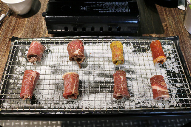 【台北美食】啾哇嘿喲-『南京復興站』韓式料理 八色烤肉．部隊鍋
