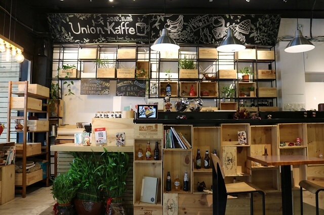 【台北美食】由你咖啡Union Kaffe-『南京三民站』下午茶．不限時咖啡廳推薦．寵物友善咖啡廳