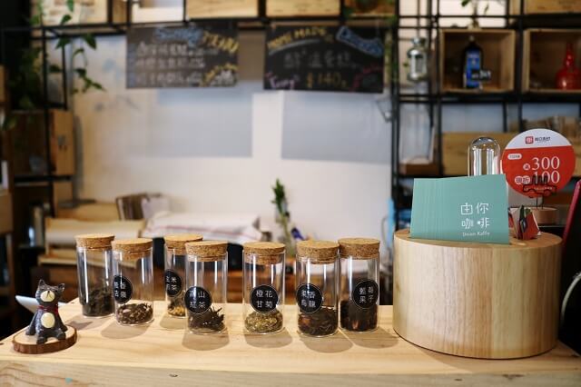 【台北美食】由你咖啡Union Kaffe-『南京三民站』下午茶．不限時咖啡廳推薦．寵物友善咖啡廳