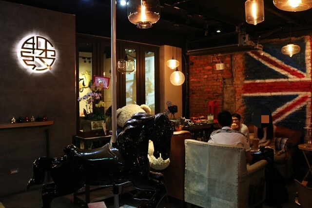 【台北美食】姊紋given CAFE HOUSE-『市政府站』信義區餐酒館推薦．3D拉花太厲害了！