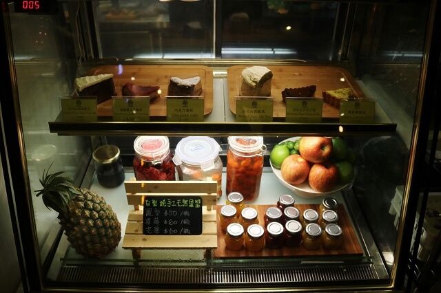 【台北美食】姊紋given CAFE HOUSE-『市政府站』信義區餐酒館推薦．3D拉花太厲害了！