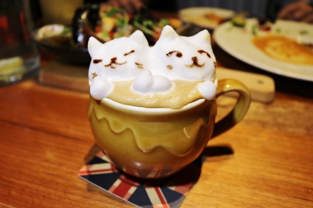 【台北美食】姊紋given CAFE HOUSE-『市政府站』信義區餐酒館推薦．3D拉花太厲害了！