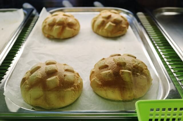 【台北美食】世界第二好吃的現烤冰淇淋菠蘿麵包-『象山站』日本超人氣排隊甜點（Neo19）