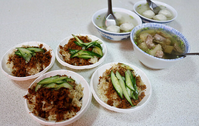 【宜蘭美食】蘇澳 廖榮川米糕-南方澳廟口小吃推薦 【宜蘭美食】蘇澳 廖榮川米糕-南方澳廟口小吃推薦