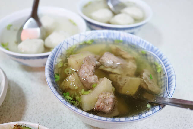 【宜蘭美食】蘇澳 廖榮川米糕-南方澳廟口小吃推薦 【宜蘭美食】蘇澳 廖榮川米糕-南方澳廟口小吃推薦