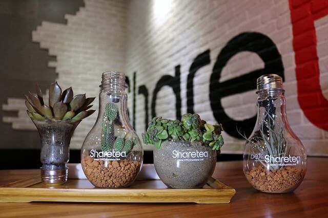 【台北美食】Sharetea 品牌旗艦店-歇腳亭24周年慶 燈泡茶飲．盆栽DIY