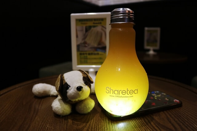 【台北美食】Sharetea 品牌旗艦店-歇腳亭24周年慶 燈泡茶飲．盆栽DIY